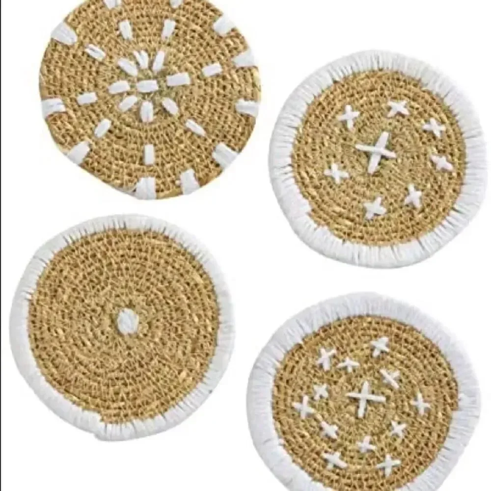 ✨HP✨Bloomingville Round Hand-Embroidered Seagrass✨